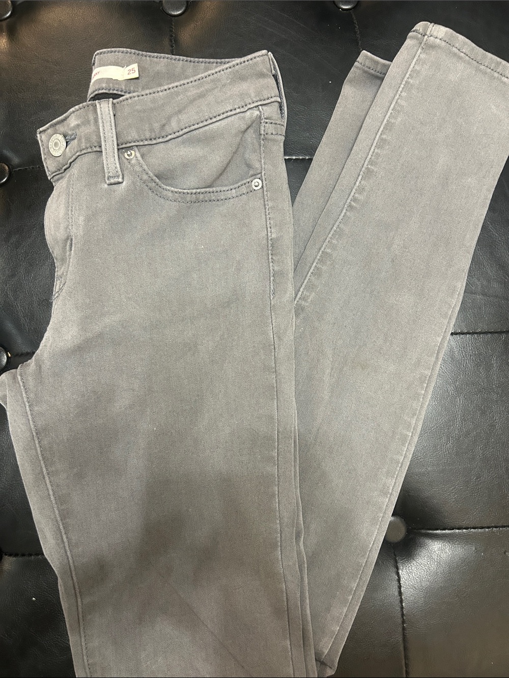 Levi's Gray Women’s Skinny Jeans - Washed Charcoal